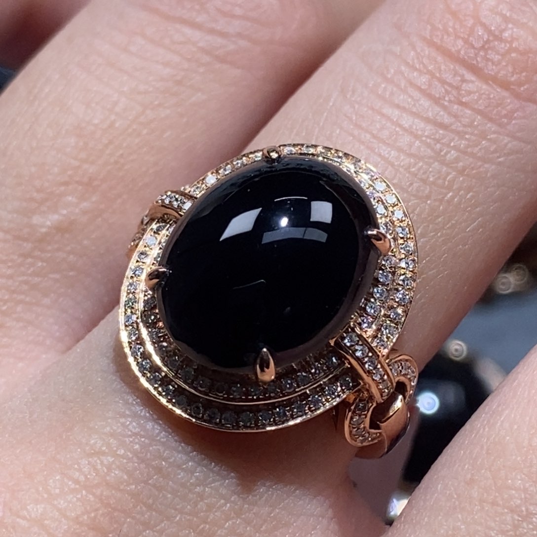 18K金镶嵌戒指翡翠