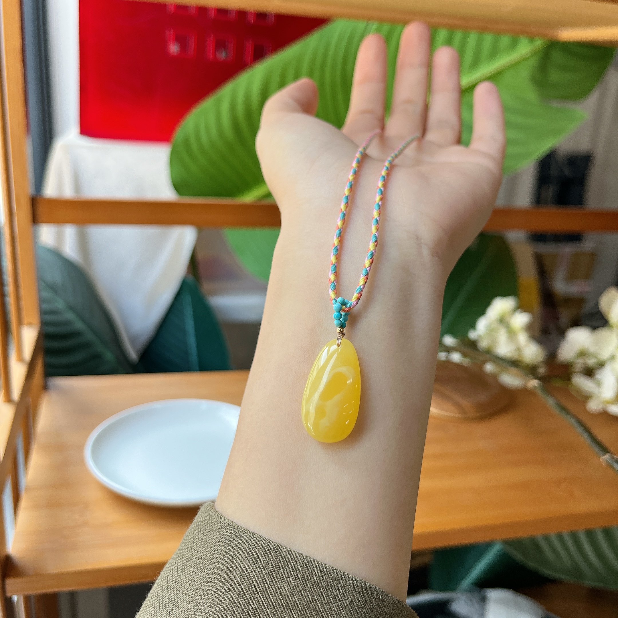 【郭老师】蜜蜡小水滴吊坠