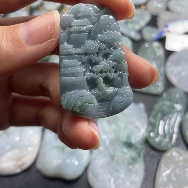 翡翠未镶嵌颈饰翡翠A货山水挂件