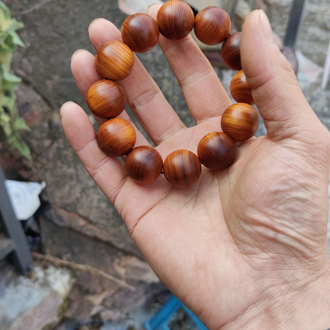 2.0黑油陈华料一条。。。