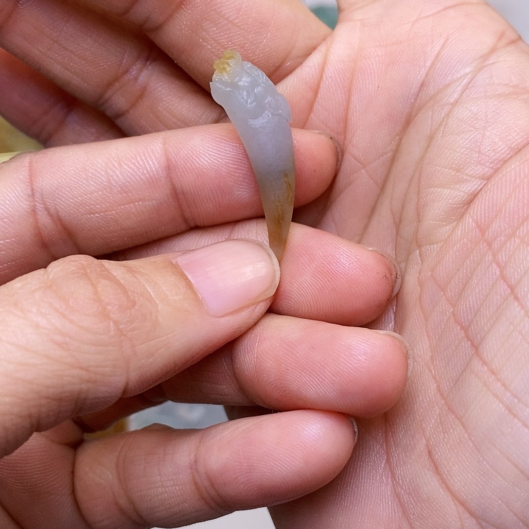 定制翡翠未镶嵌吊坠