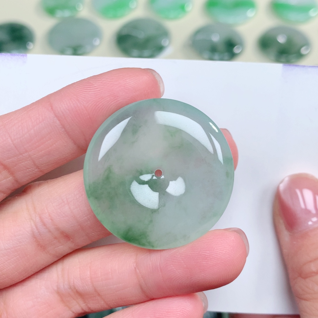 翡翠未镶嵌吊坠(不含链)32-5.8