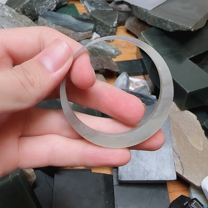 未镶嵌和田玉（糖玉）珠宝半成品