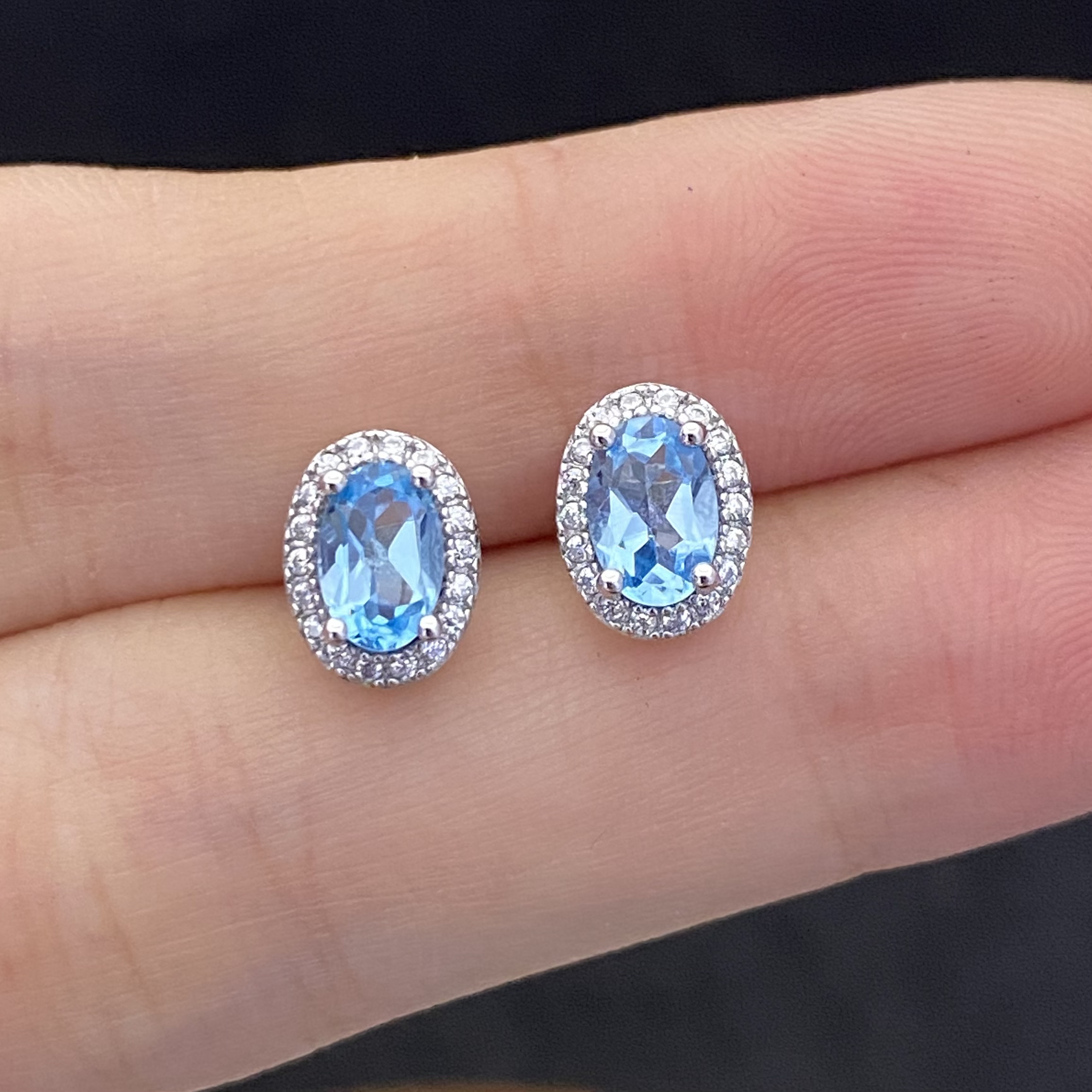 天然天空蓝托帕石耳钉s925银 主石4*6mm 经典简约大方时尚百搭