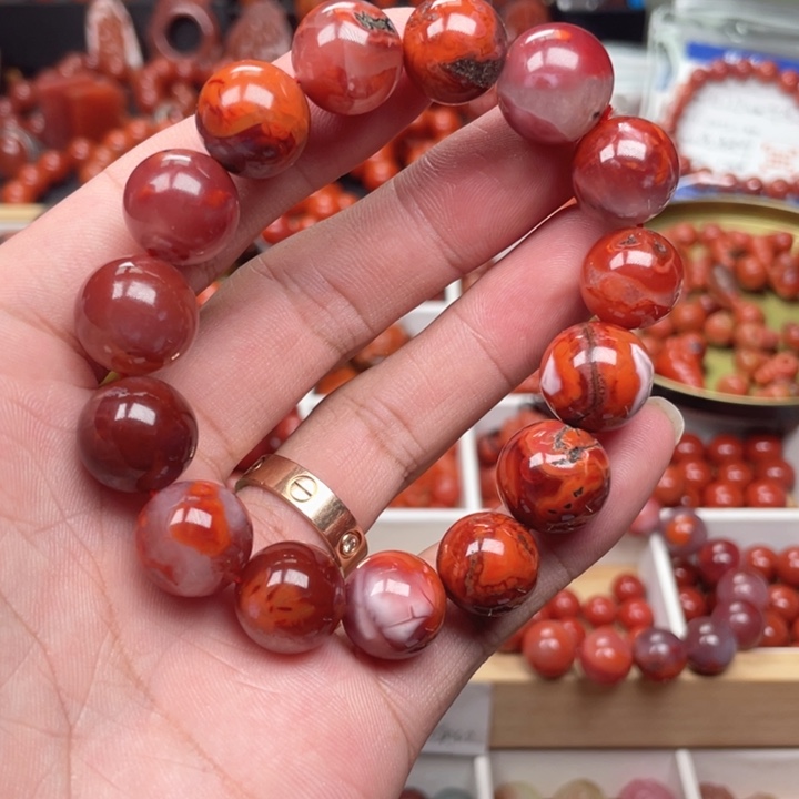 南红玛瑙未镶嵌手链