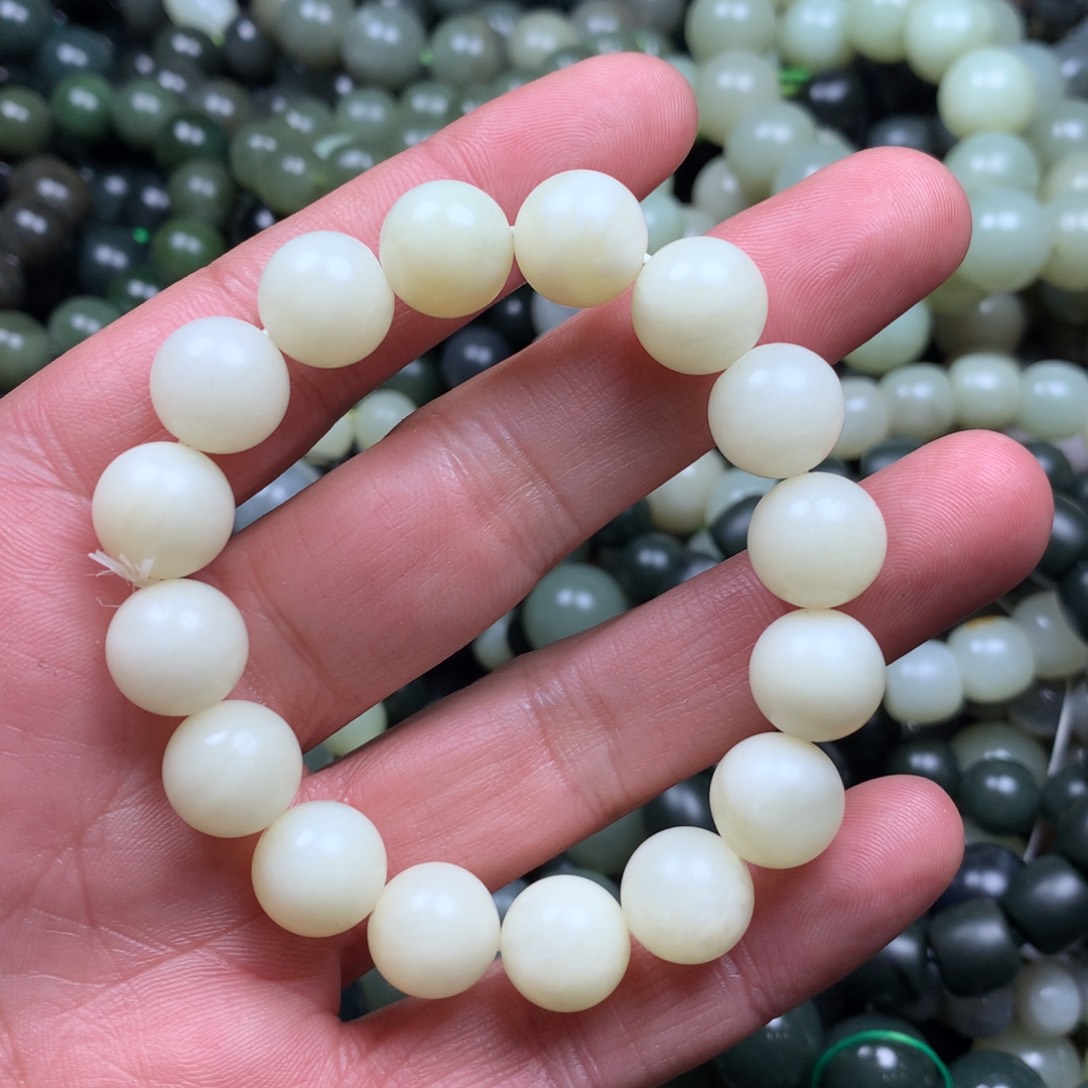 和田玉手链未镶嵌