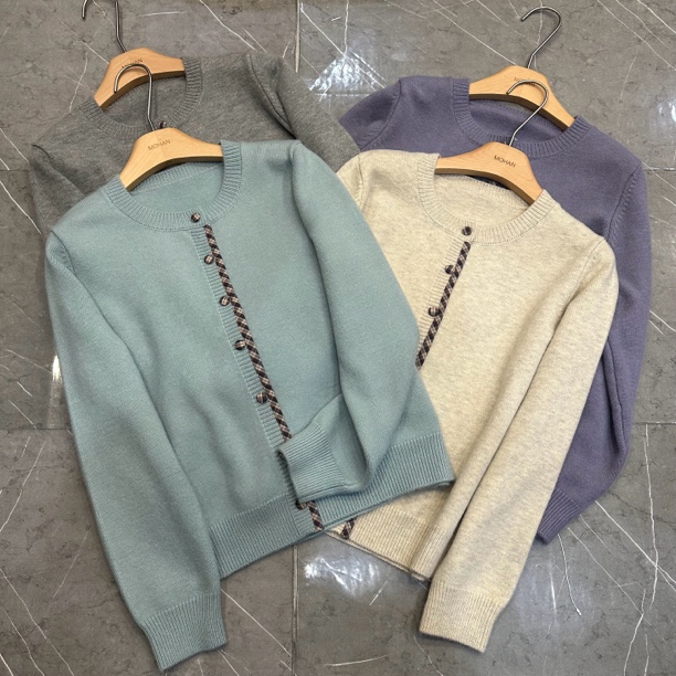 【墨涵精选】新款圆领长袖大气时尚针织衫5196