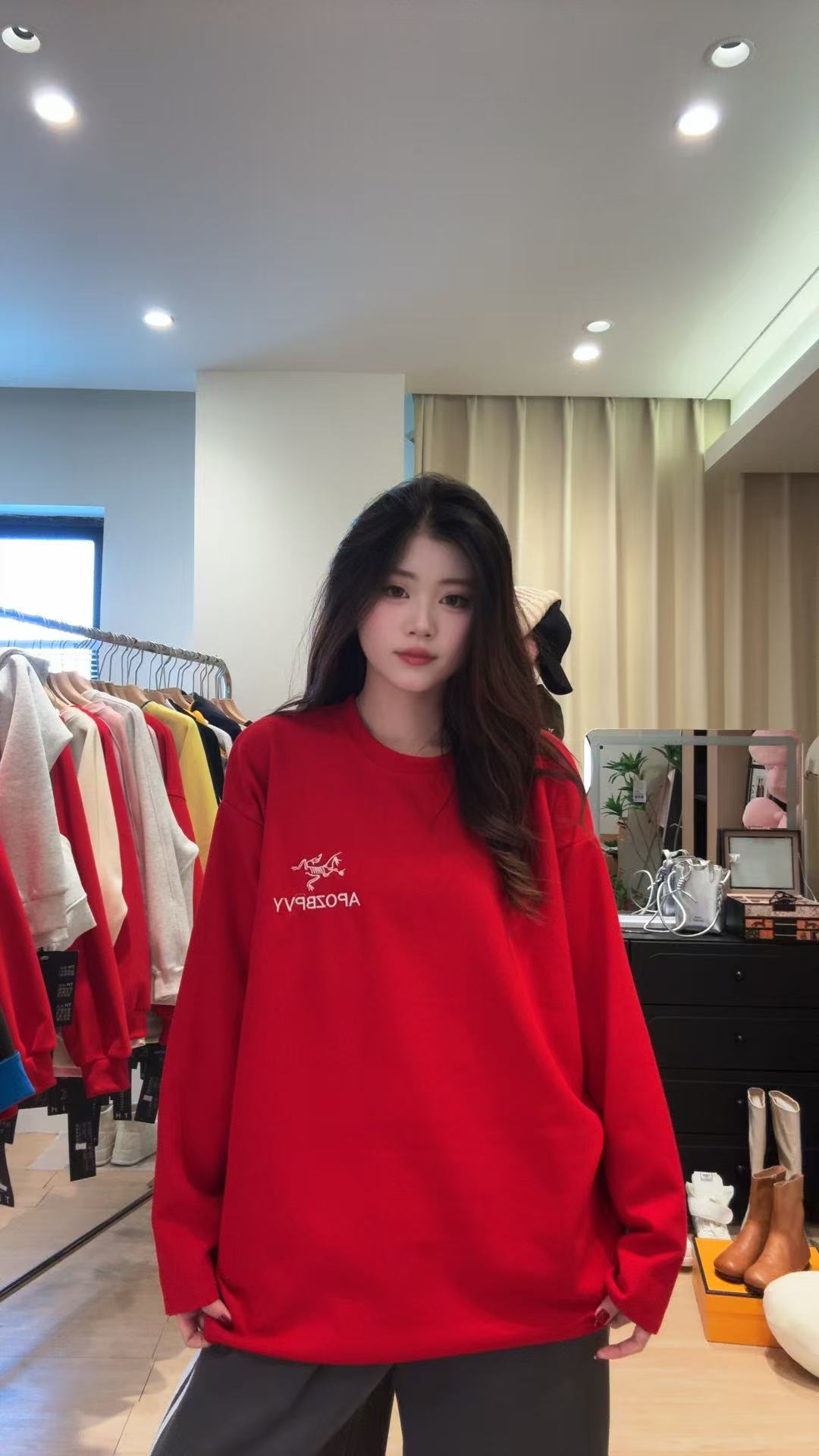 2025年新款打底衫中长款圆领宽松长袖000