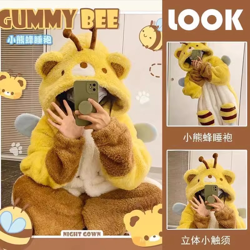 小蜂熊睡衣女秋冬季2025新款加厚加绒珊瑚绒睡袍长款可外穿家居服