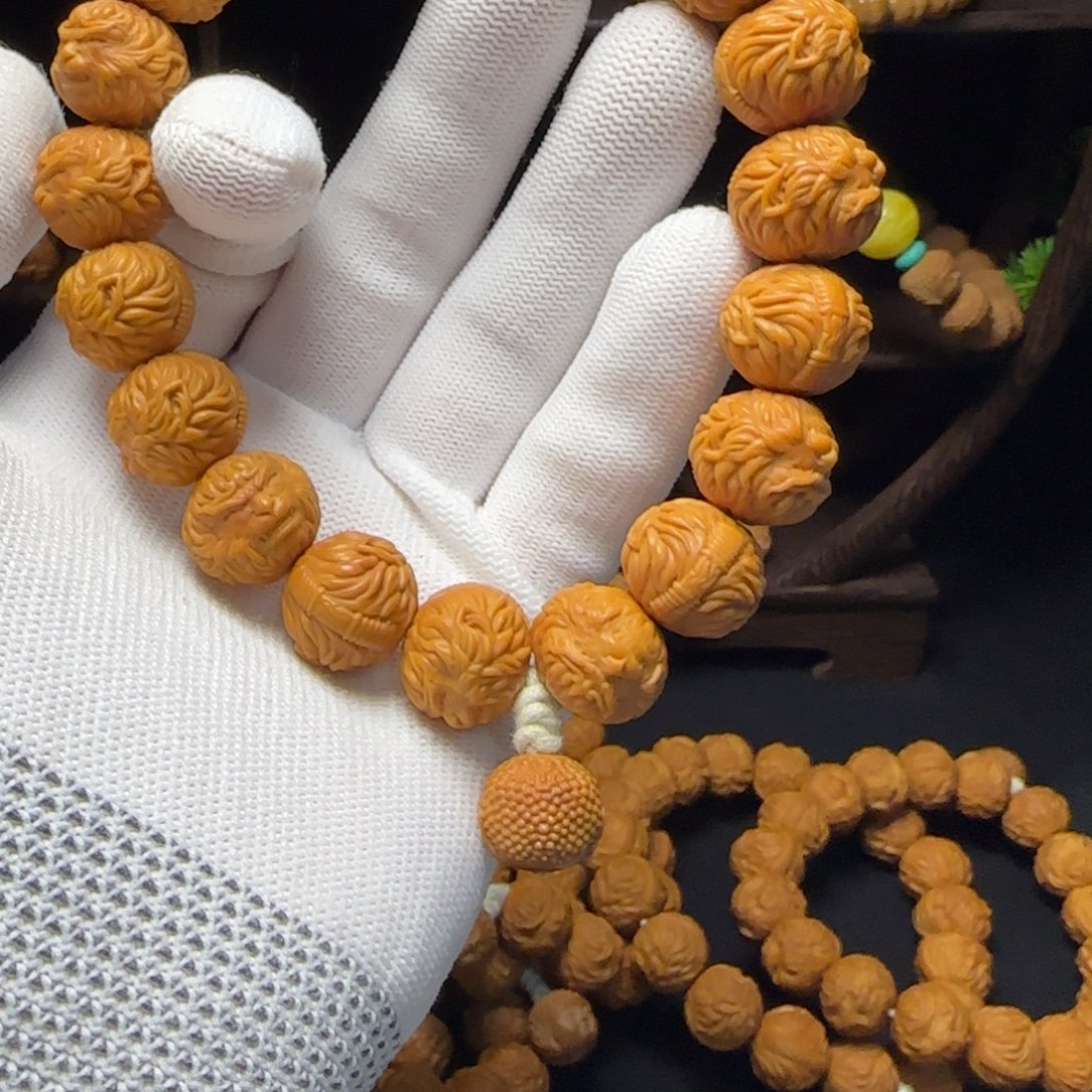 8***孩吊坠猴头核桃猴头