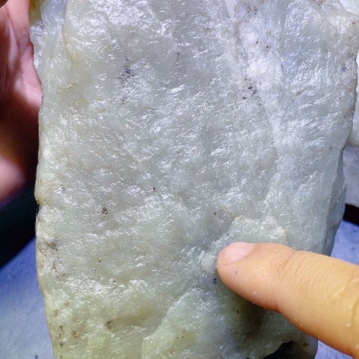 和田玉未镶嵌珠宝半成品