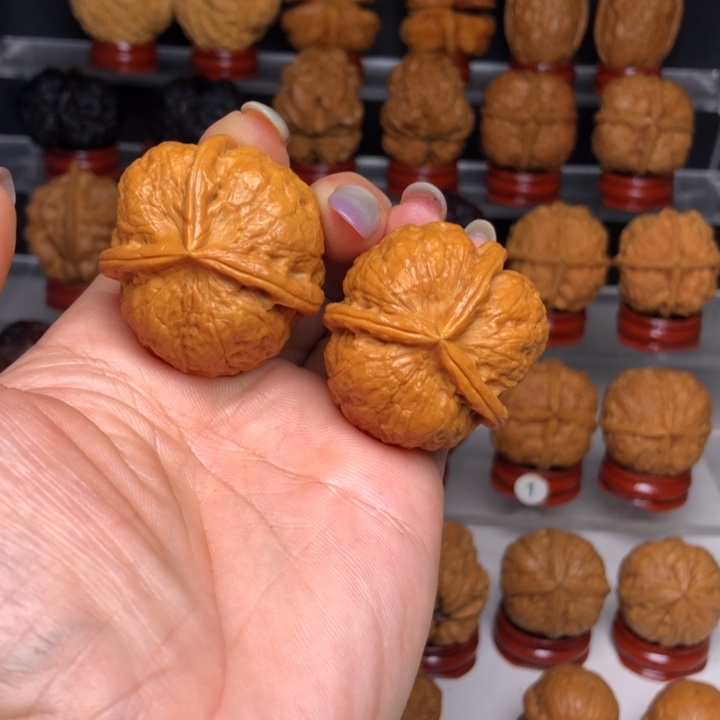 曰***！把件文玩核桃345聚宝瓶三楞