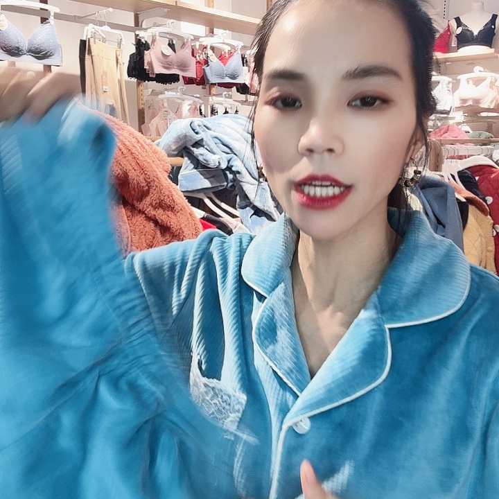 三醋酯纤维239米兰M女海岛绒-
