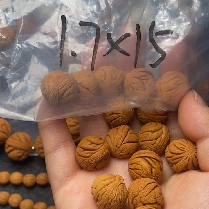 桃核吊坠秦岭山野生桃核