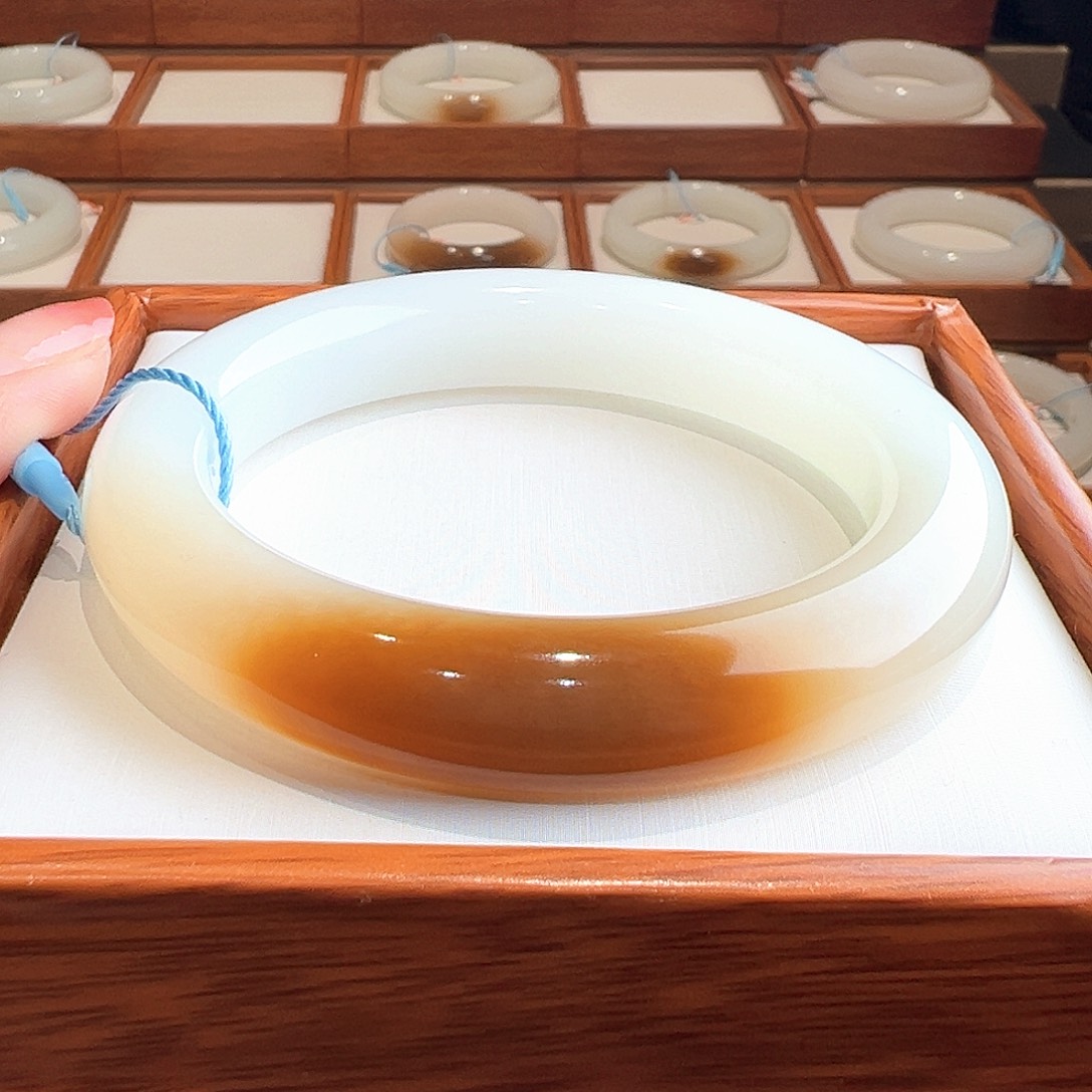 和田玉手镯5758未镶嵌