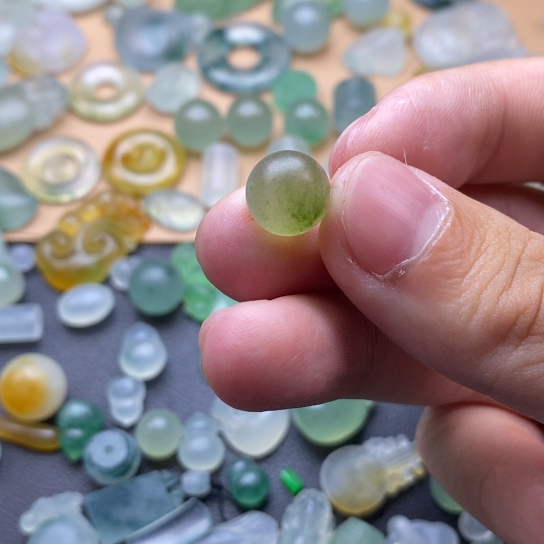 定制翡翠未镶嵌e**a珠子