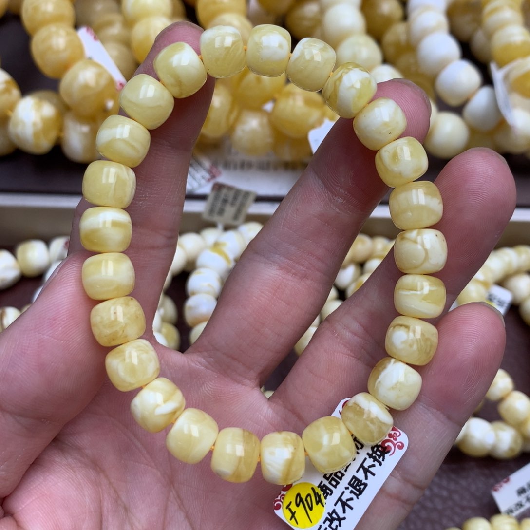 琥珀未镶嵌珠宝奇石26