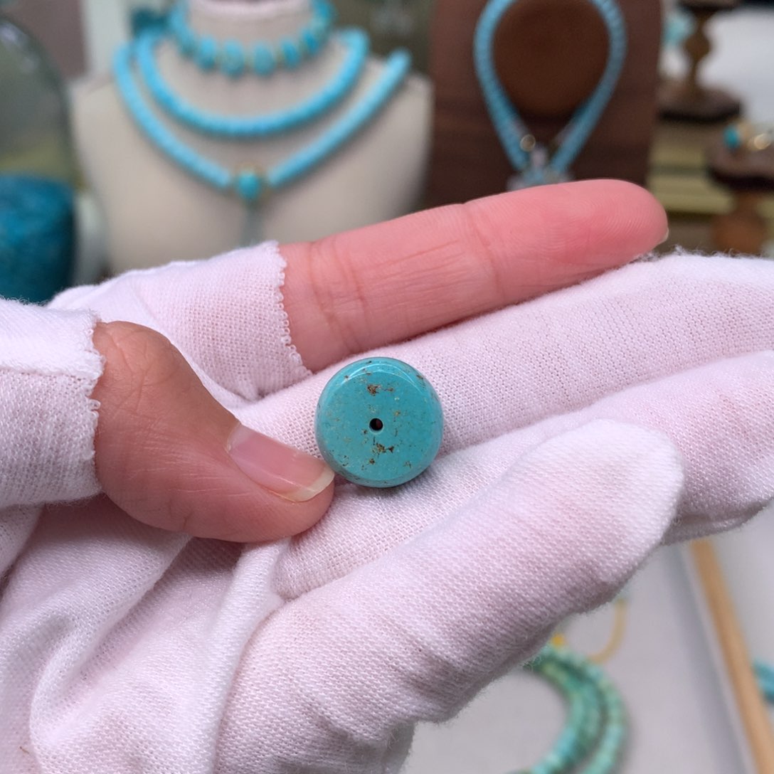 绿松石配饰未镶嵌