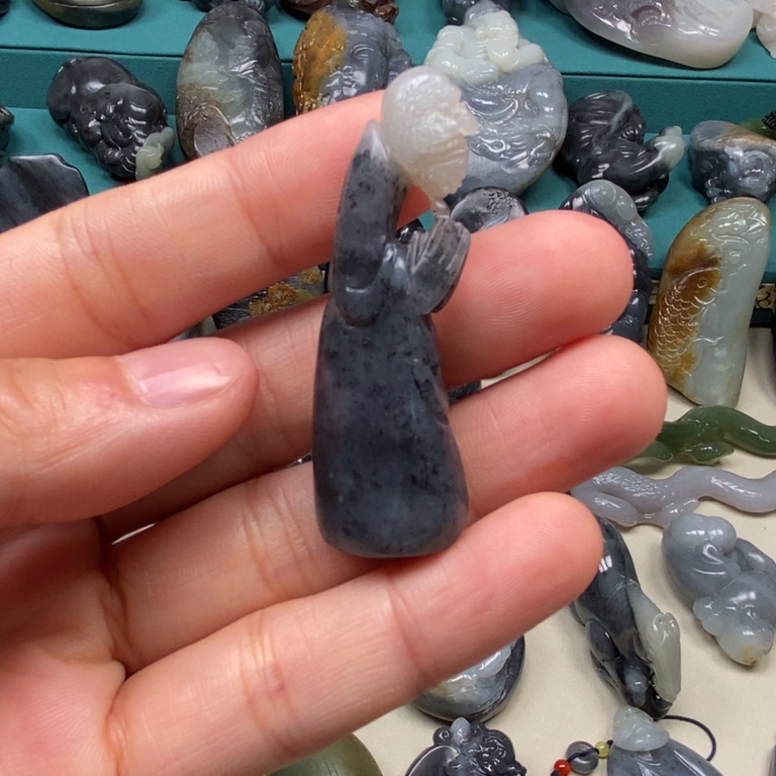 颈饰未镶嵌和田玉