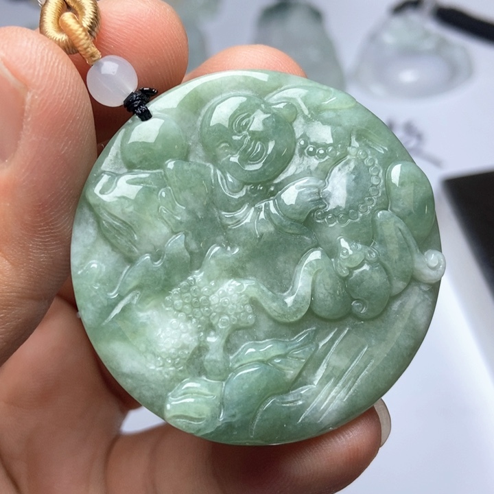 翡翠未镶嵌颈饰翡翠