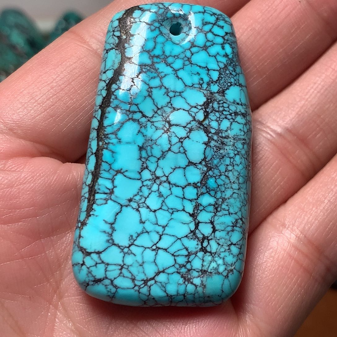 ****心绿松石未镶嵌珠宝奇石