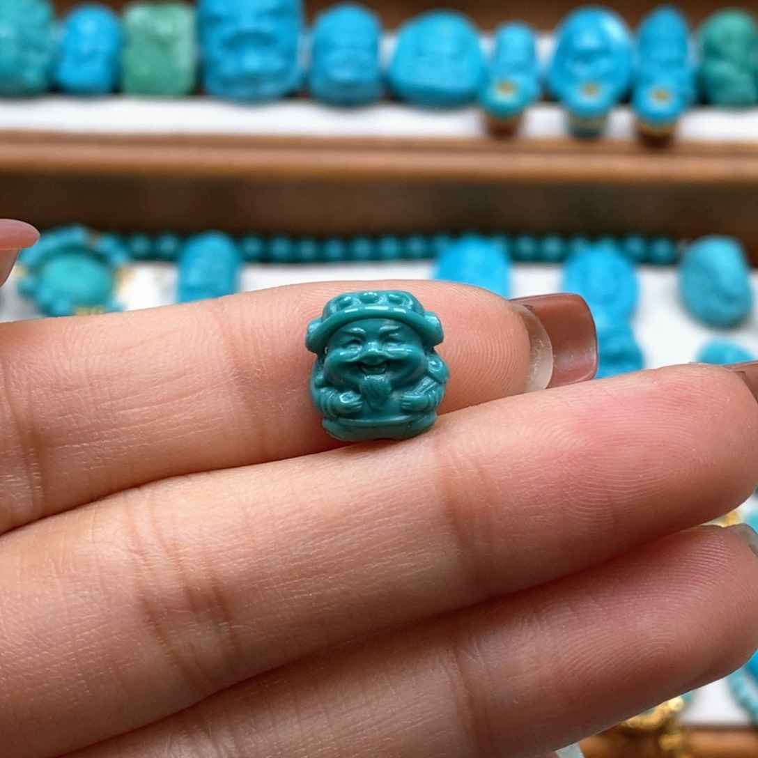 绿松石未镶嵌颈饰菠****料