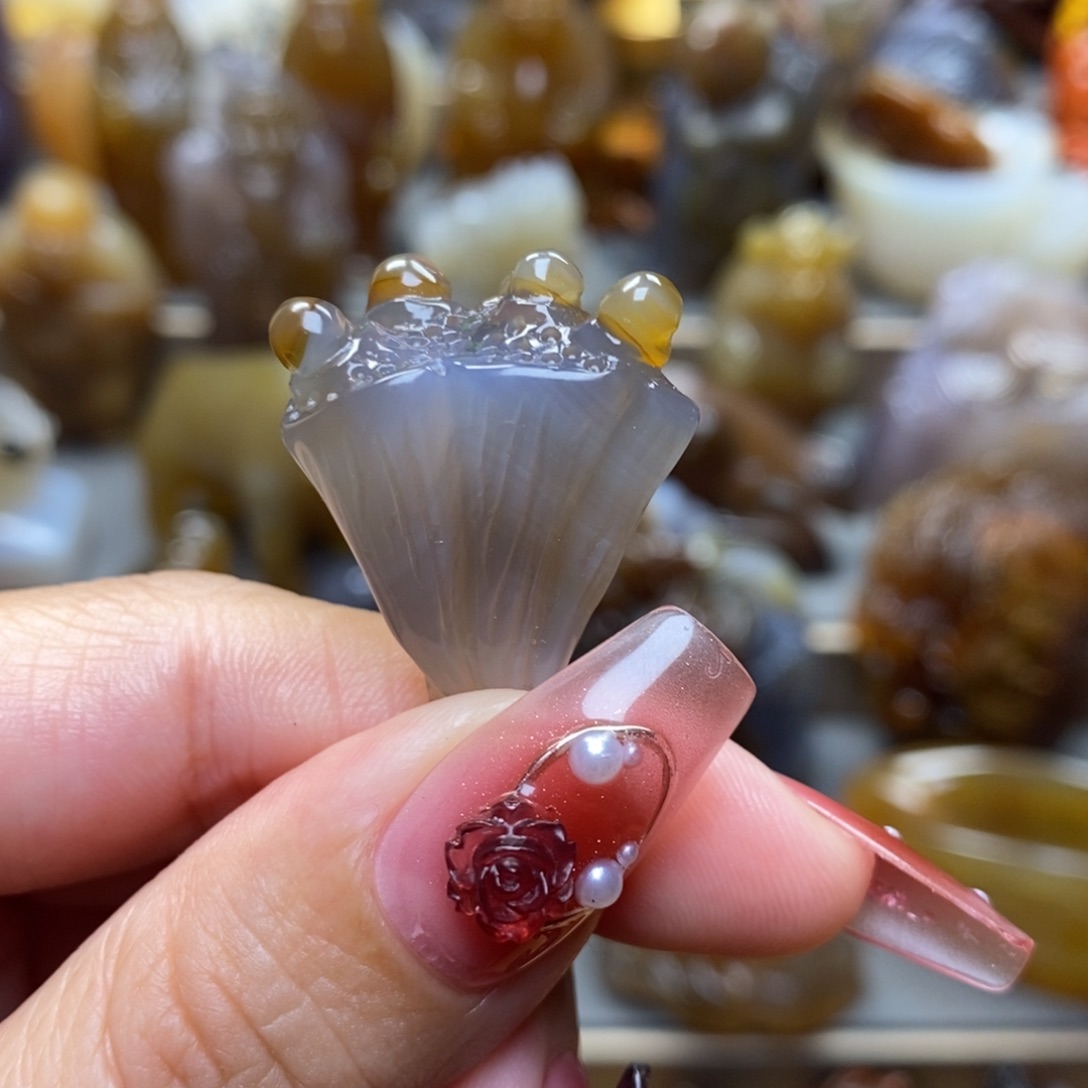 玛瑙/玉髓挂件未镶嵌