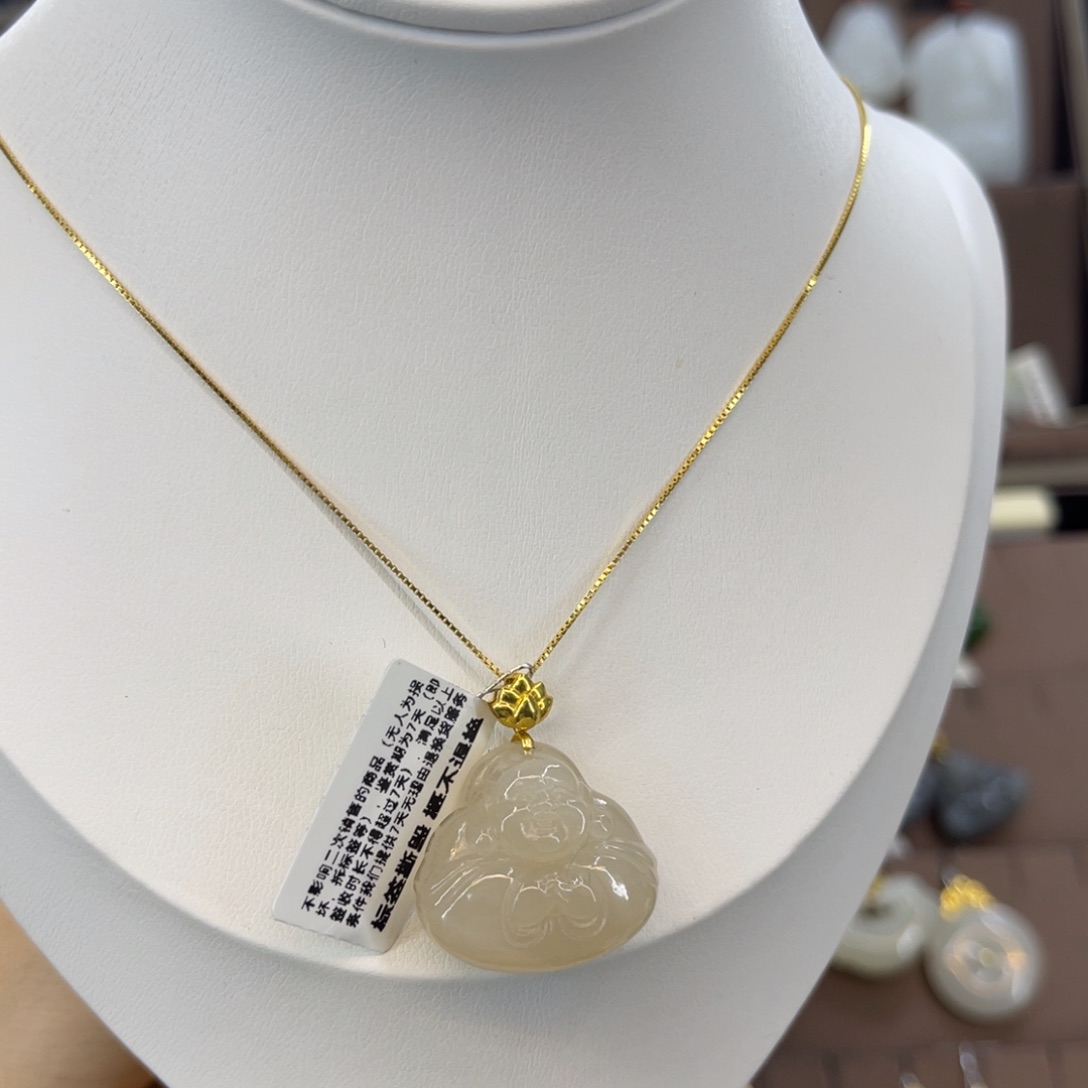 和田玉吊坠18K金镶嵌