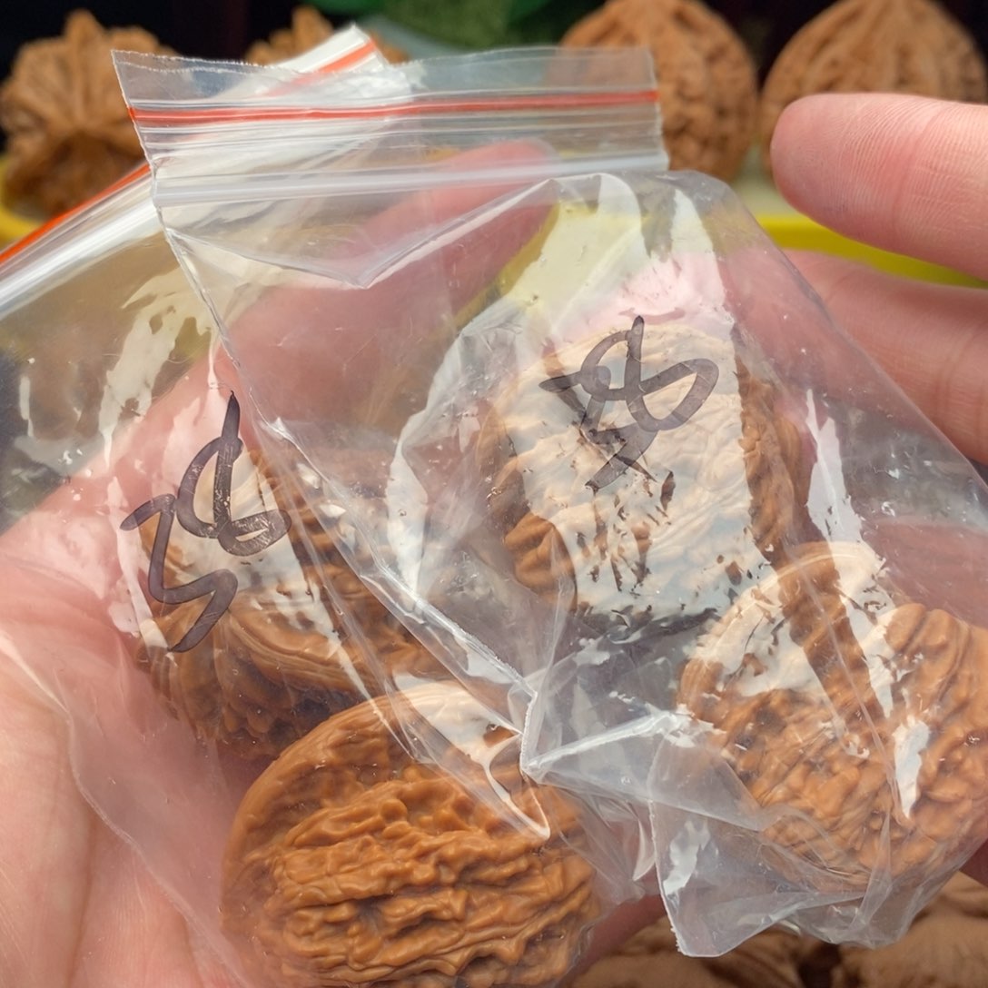 文玩核桃把件汉高楼38