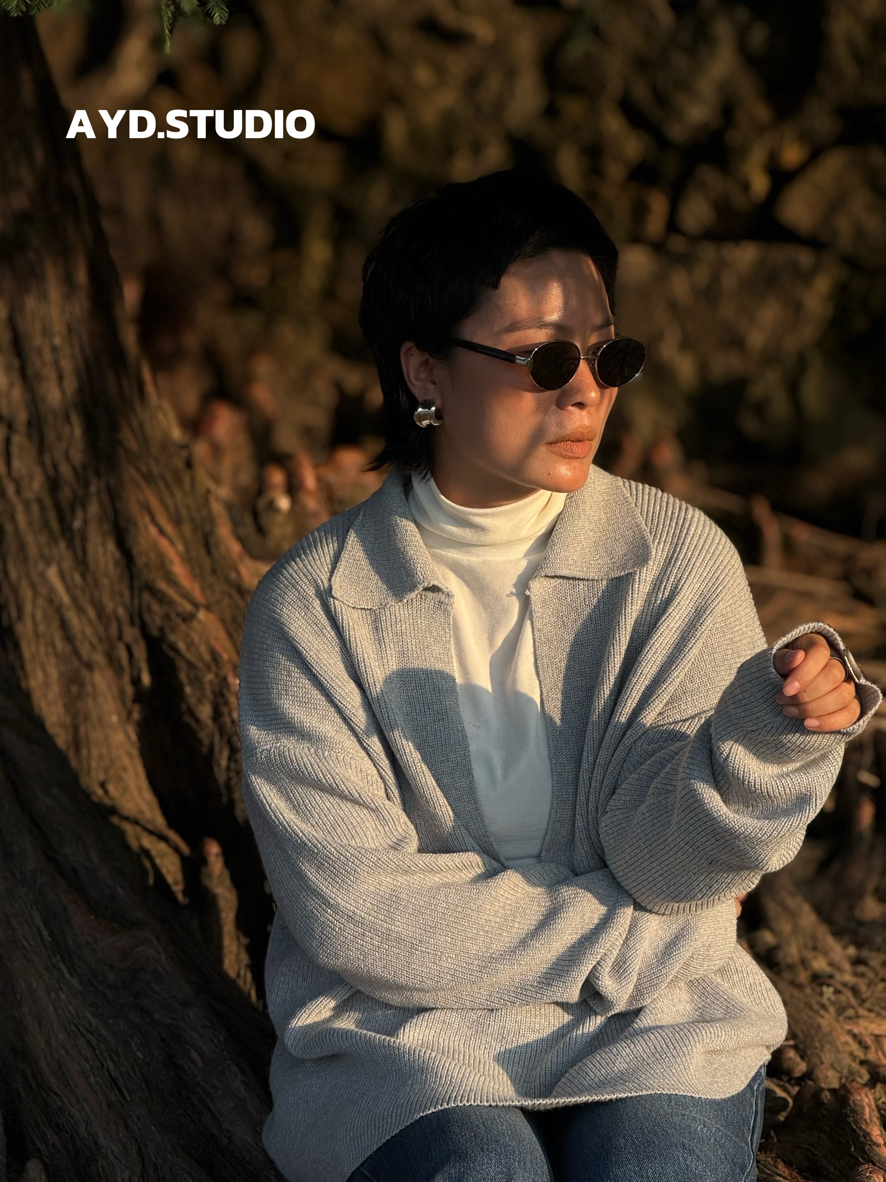 AYD.STUDIO秋冬穿搭深V领翻领慵懒宽松针织上衣纯色#9939