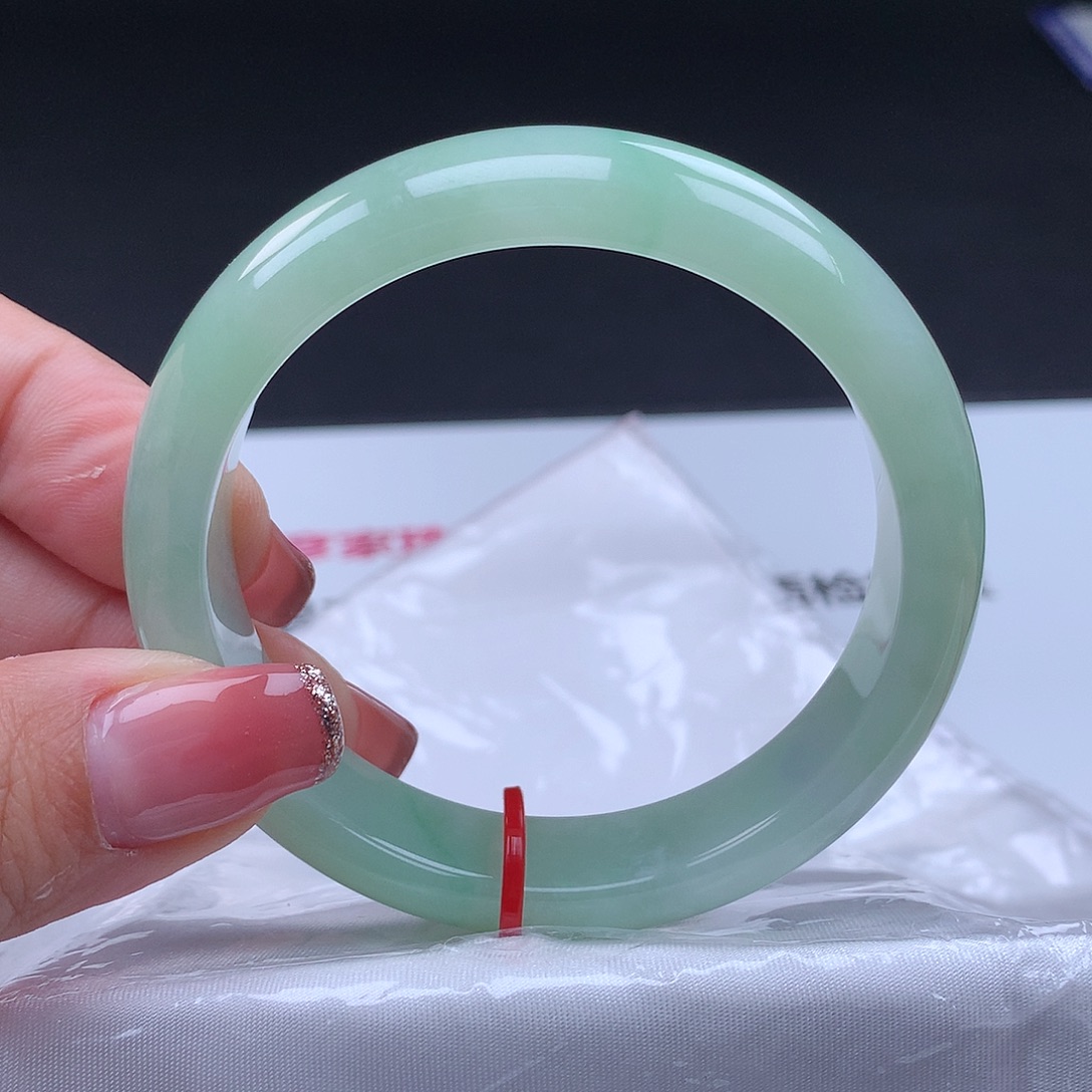翡翠手镯未镶嵌手镯001454