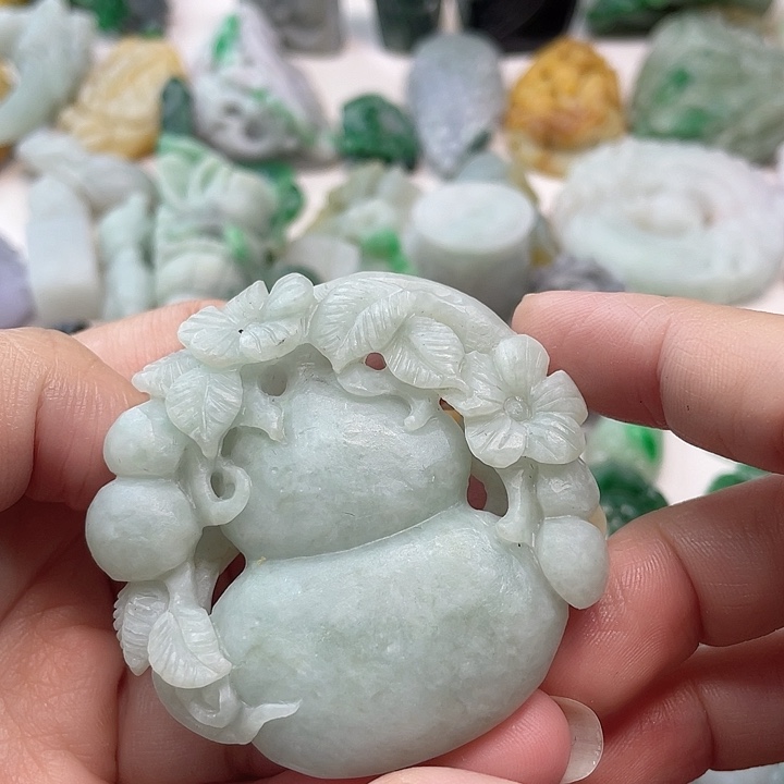 定制翡翠未镶嵌翡翠