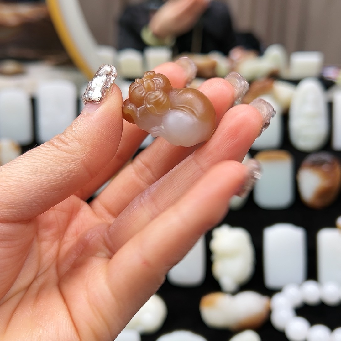 和田玉颈饰未镶嵌钰**化