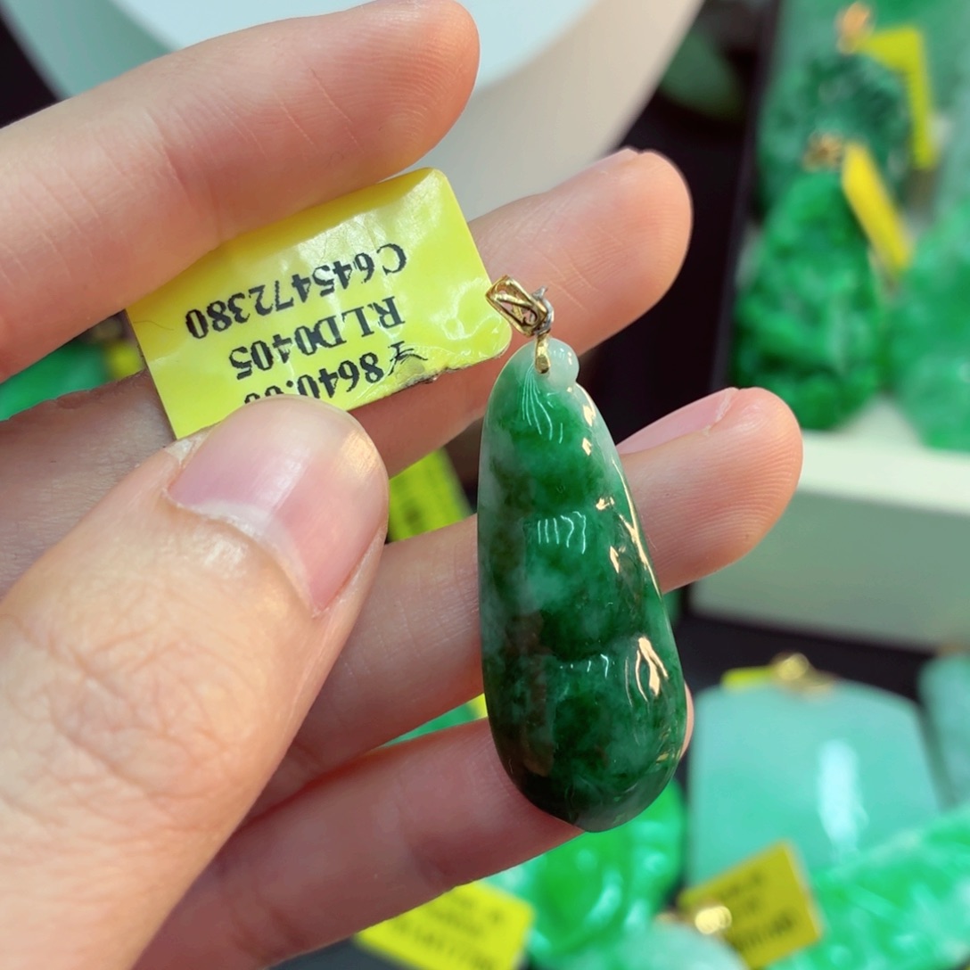 翡翠18K金镶嵌吊坠(不含链)