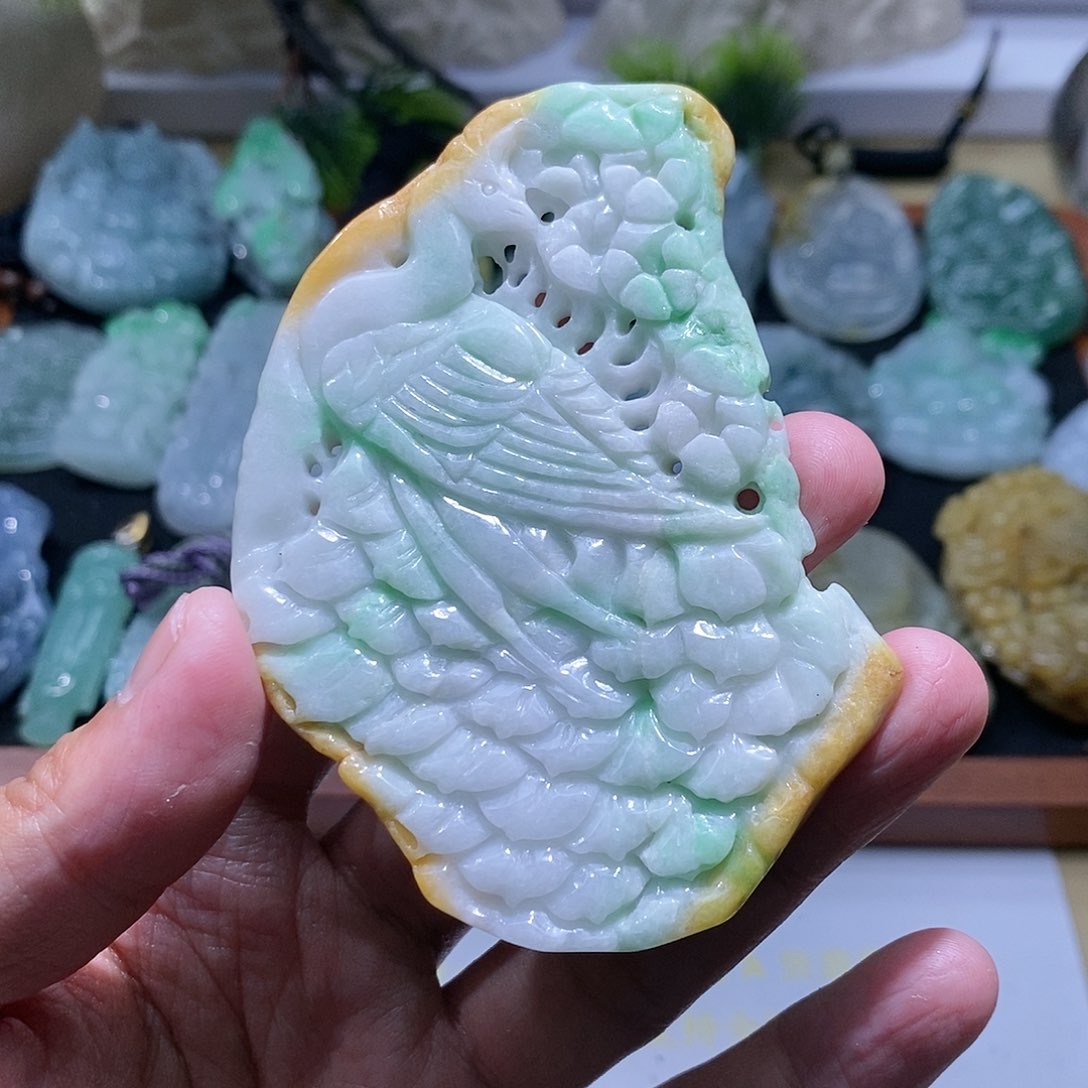 【闪购商品】翡翠颈饰18K金镶嵌凤凰