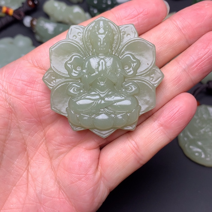 和田玉颈饰未镶嵌