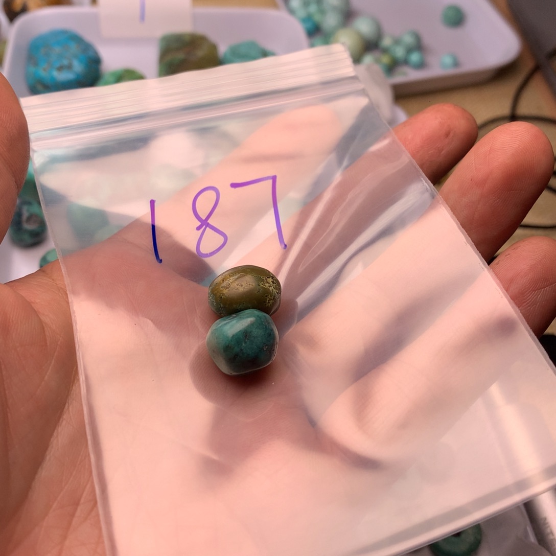 M****d187湖北原矿高瓷饰品