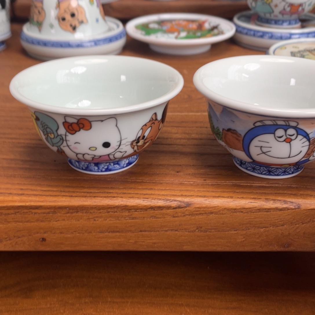李****宫九陶瓷手绘杯子