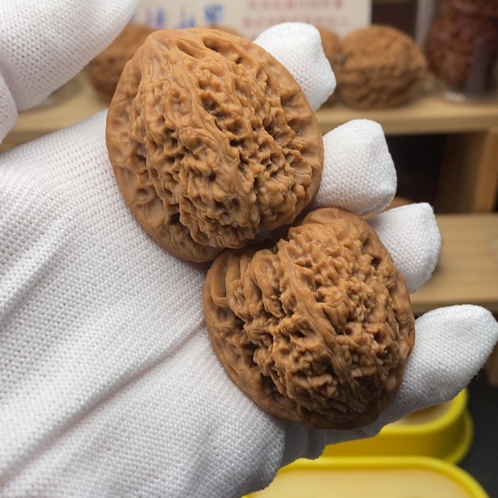 吊坠文玩核桃正三角高炮毕业404043尺