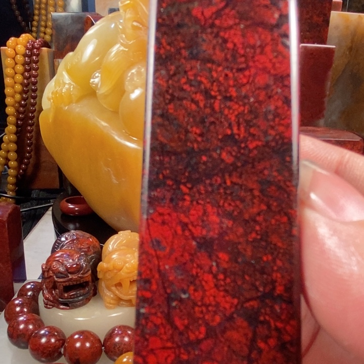 玉桂林鸡血红玉印