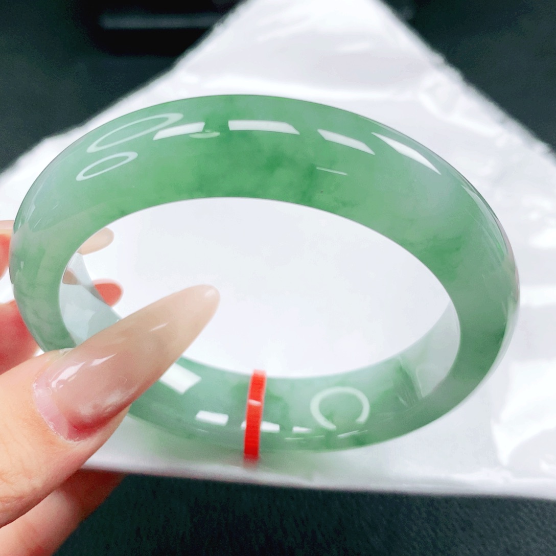 翡翠未镶嵌手镯55