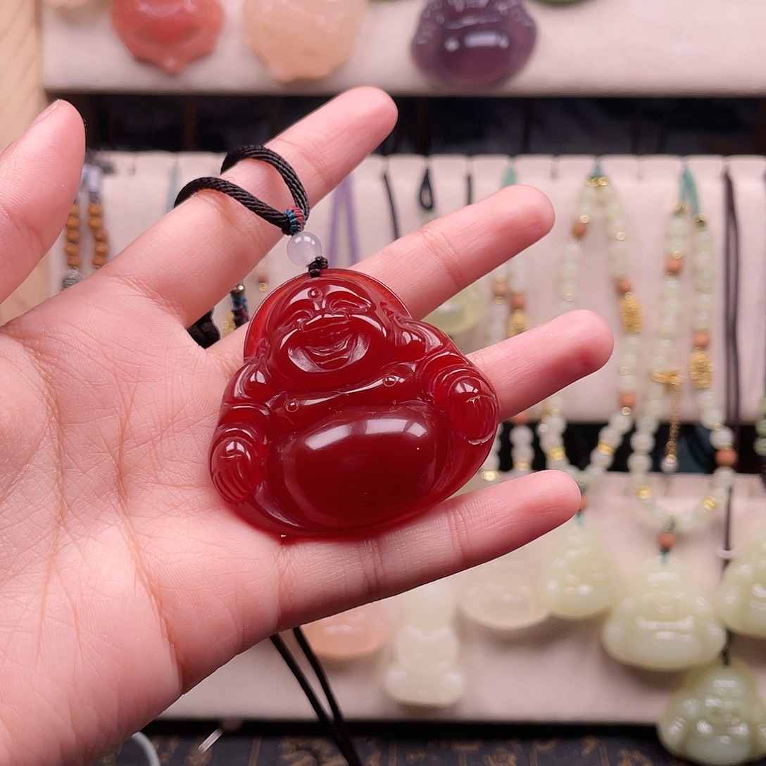 石英质玉未镶嵌颈饰45红玛瑙佛