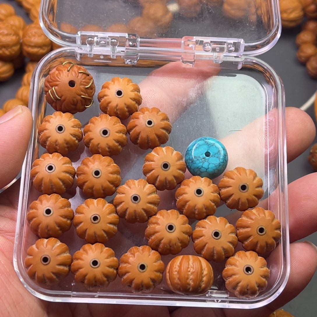 吊坠猴头核桃八棱