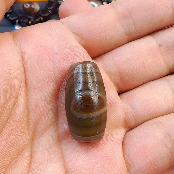 玛瑙/玉髓颈饰未镶嵌马**尼