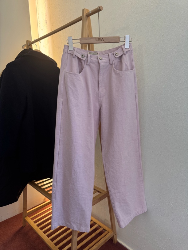 【李羊羊韩国东大门精选】无敌显瘦显腿直腿长小粉裤