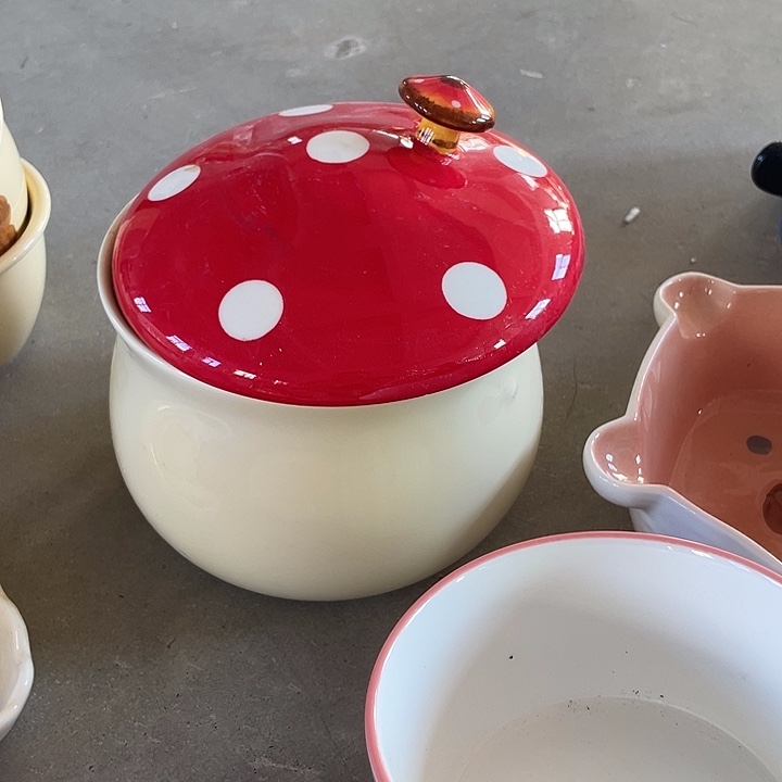 稻谷壳蘑菇猪油罐一个