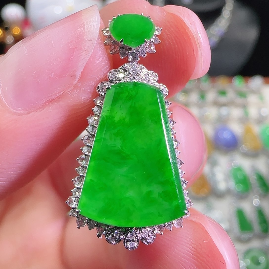 翡翠18K金镶嵌吊坠(不含链)