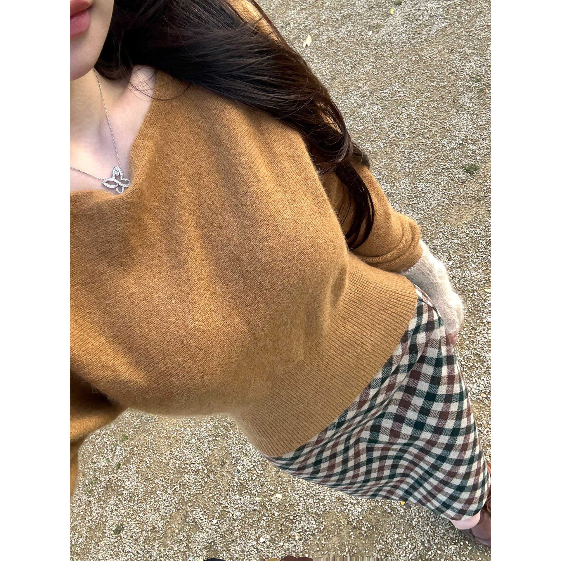 「浣熊绒云朵毛衣」慵懒氛围感船领收腰针织上衣长袖打底衫女01556