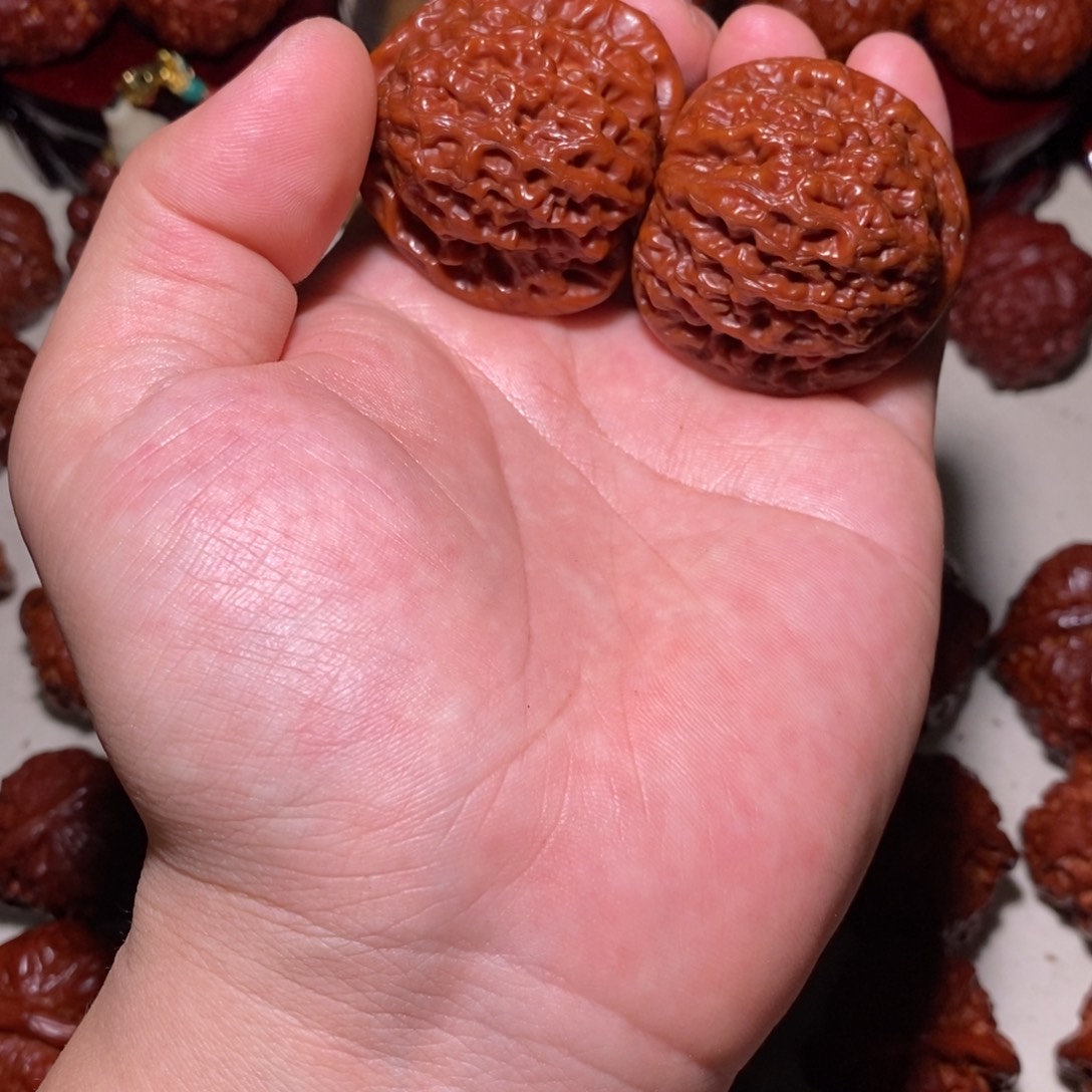 一***缘桃核吊坠金工艺金工艺