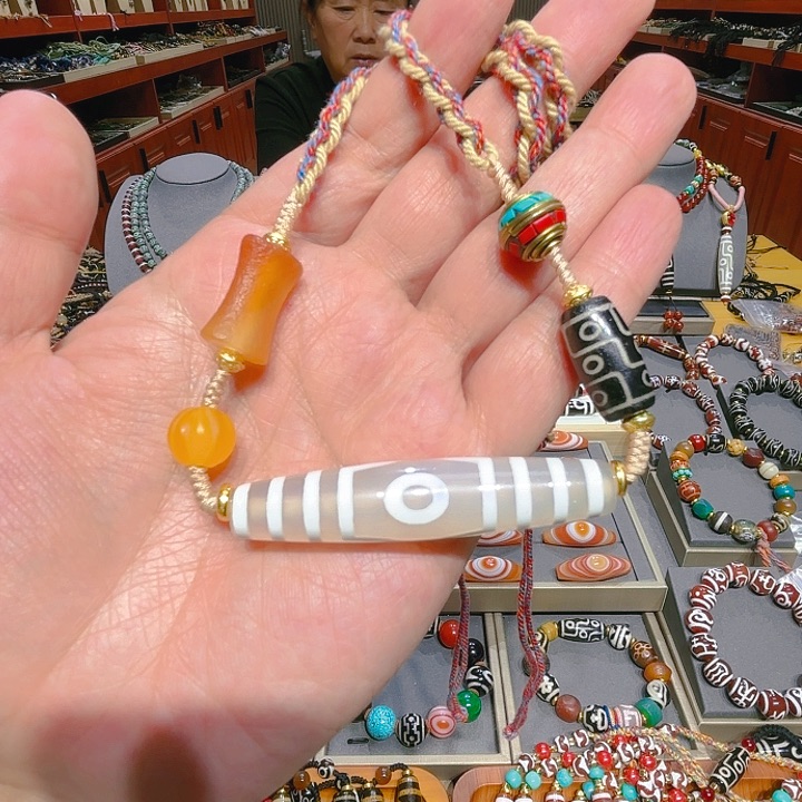 未镶嵌玛瑙/玉髓珠宝奇石